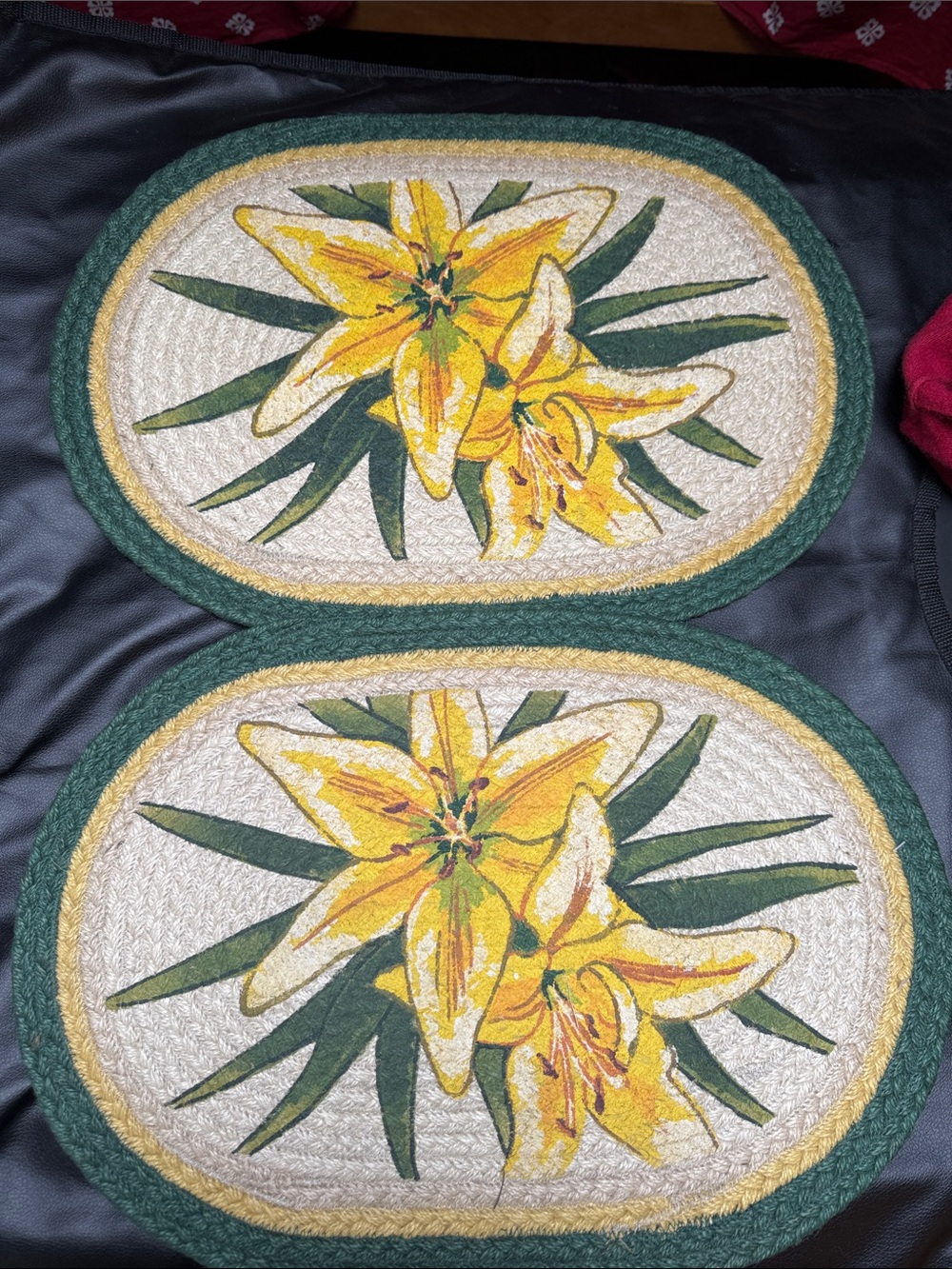 Yellow Lily Braided Oval Place Mats with Green Trim